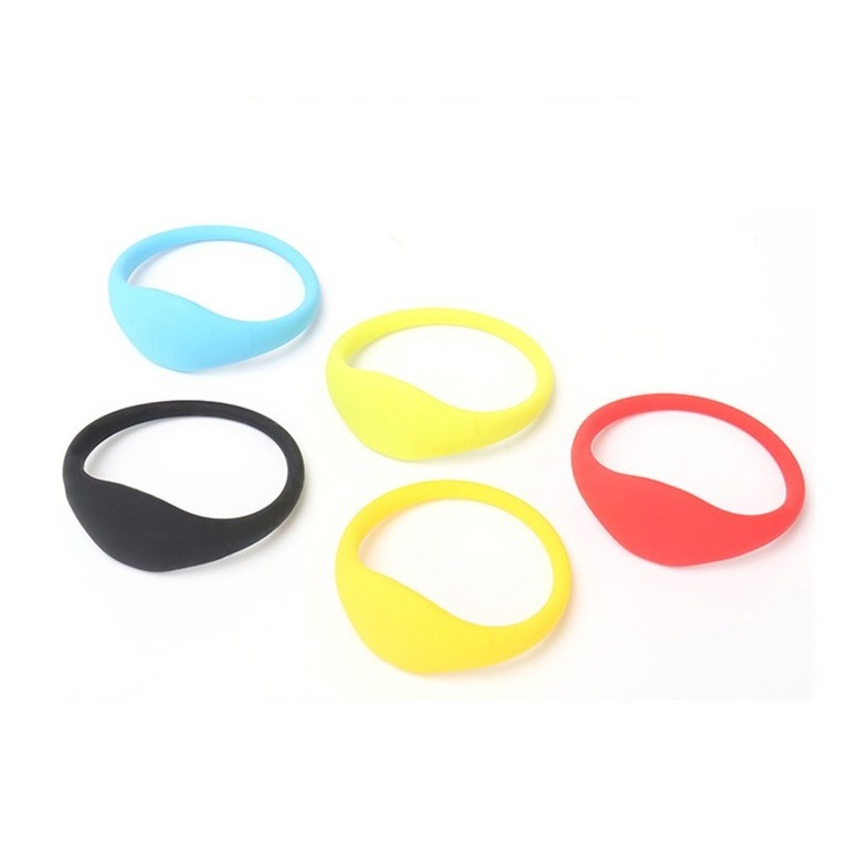 Sports Silicone RFID Wristband — ID Chip for Gyms & Events